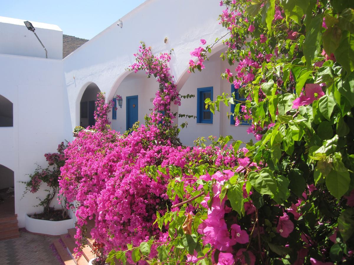 Boutique Hotel Tilos Mare Livadia  ภายนอก รูปภาพ